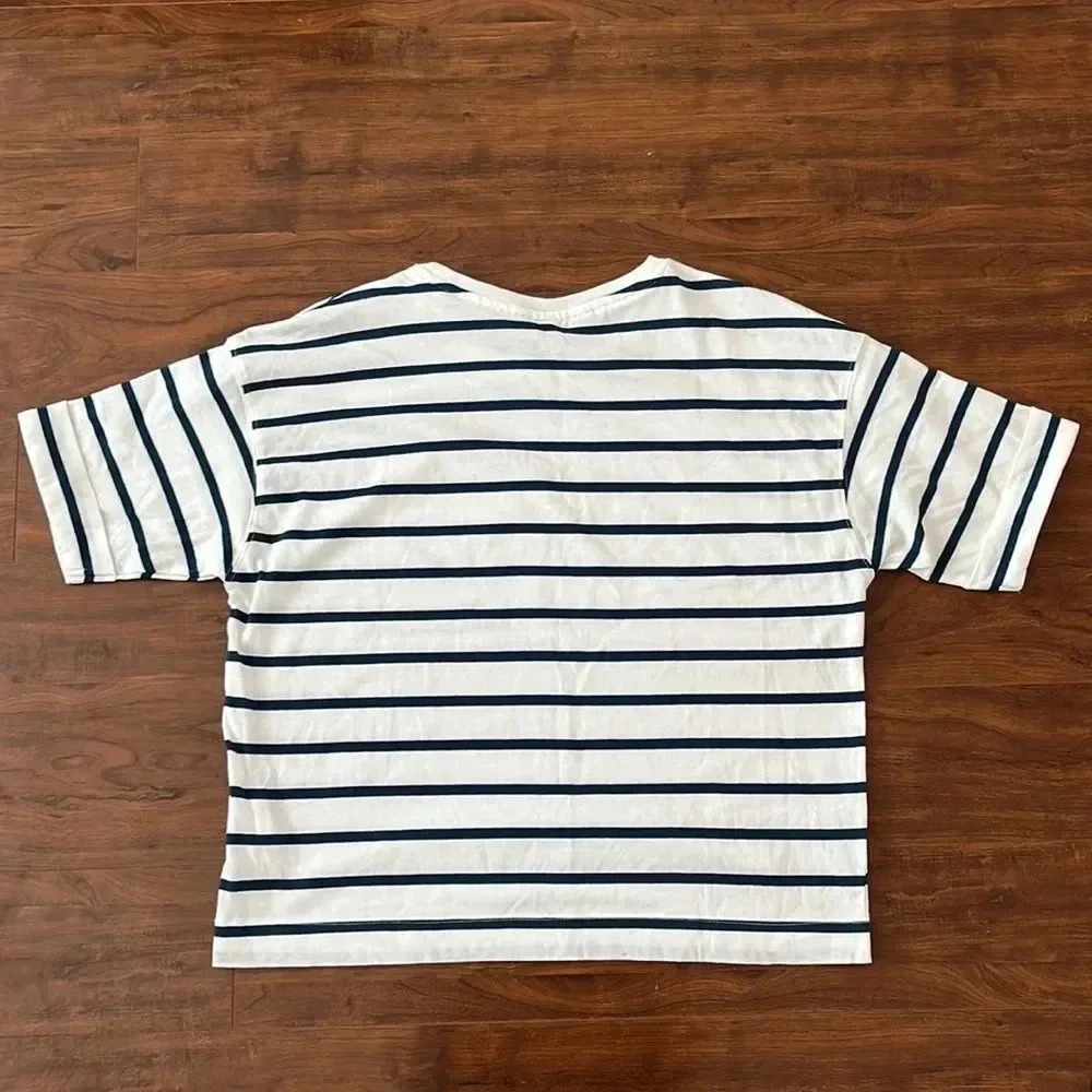 ⭐️3/$15 Striped “Flow” Tee - Picture 2 of 7